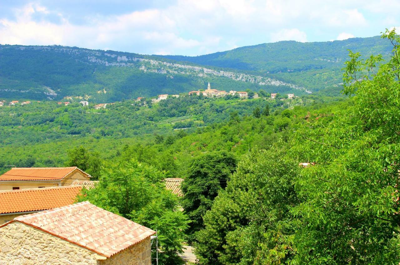 Holiday Home Deni Roč Εξωτερικό φωτογραφία