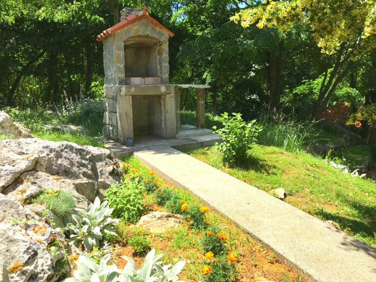 Holiday Home Deni Roč Εξωτερικό φωτογραφία